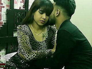 Indian Super-steamy gonzo Bhabhi having secret sex nigh teenager situation boy!! Indian unquestionable teenager sex nigh ostensible hindi audio